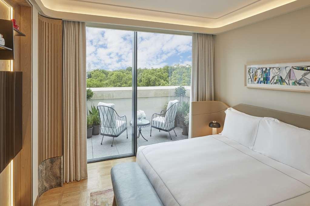 The Berkeley, Maybourne 5* Londen